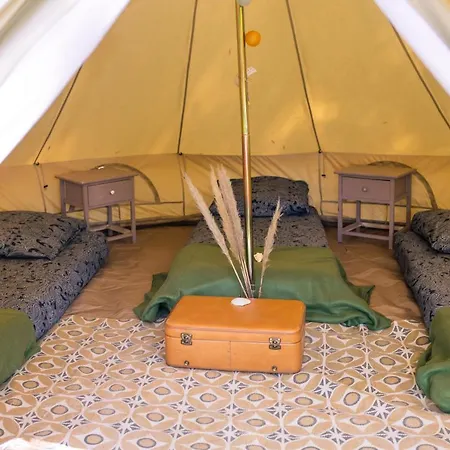 Le Repere Du Pin Sec - Glamping & Surfcamp Campsite *