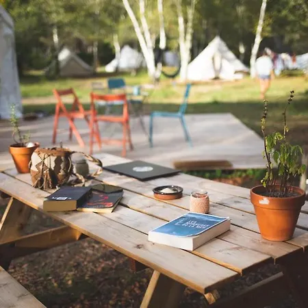 مكان تخييم Le Repere Du Pin Sec - Glamping & Surfcamp *