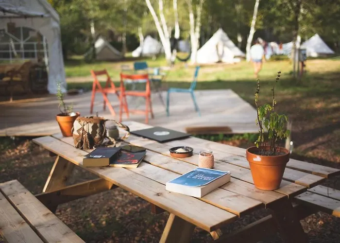 Campingplatz Le Repere Du Pin Sec - Glamping & Surfcamp *
